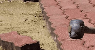 Укладка плитки на песок в Чайковском в октябре