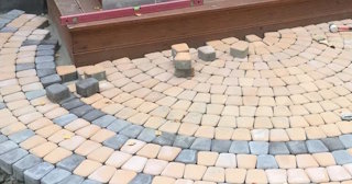 Укладка плитки на крыльцо в Чайковском по цене от 810 руб. за м² | ТротуарнаяПлитка