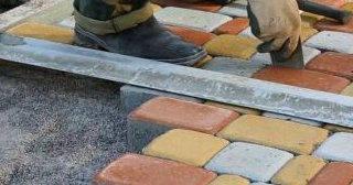 Укладка клинкерной брусчатки в Чайковском: цена от 810 руб. за м2