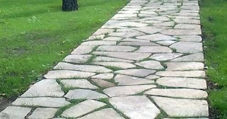 Профессиональная укладка камня на дорожки в Чайковском в октябре